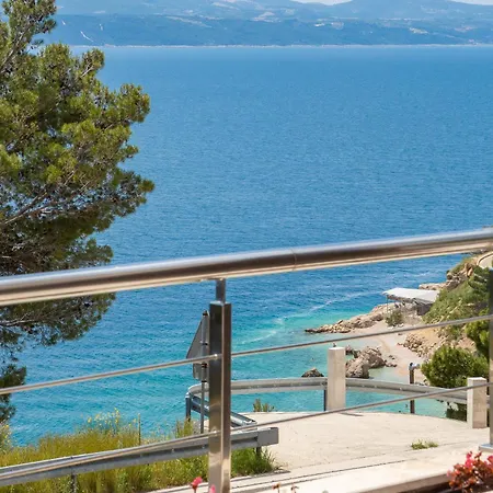 Jolara With Heated Pool شقة ميميتسا