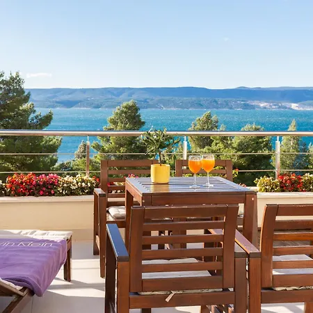 Apartment Jolara With Heated Pool