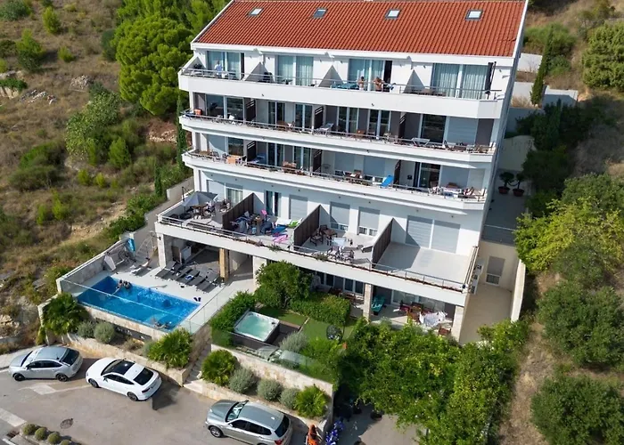Jolara With Heated Pool Διαμέρισμα